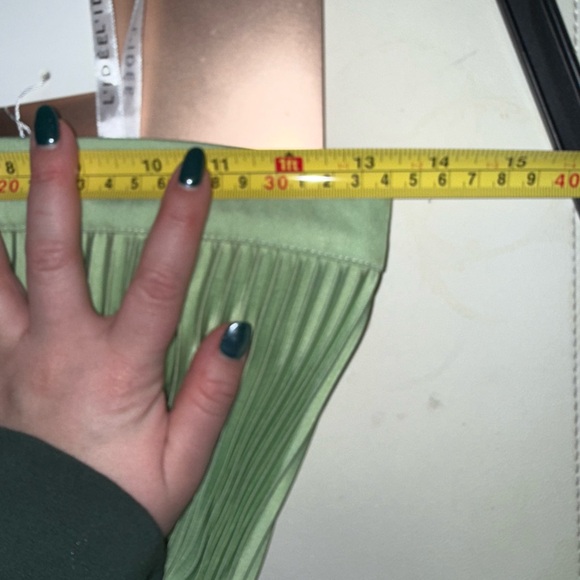 New Lidee Gala Skirt in Une Fleur Rose 8 - Picture 9 of 12